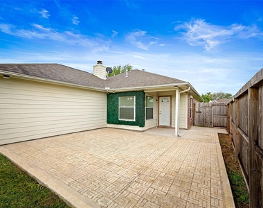 7331 Wimberly Oaks Lane - Photo Thumbnail 18