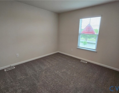 6013 Banyan Lane - Photo Thumbnail 8
