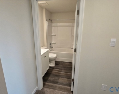 6013 Banyan Lane - Photo Thumbnail 7