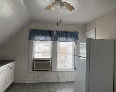 316 Douglas - Photo Thumbnail 9