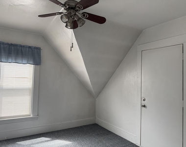 316 Douglas - Photo Thumbnail 2