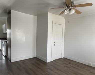 316 Douglas - Photo Thumbnail 1