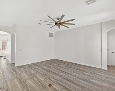 2858 Via Campania Street - Photo Thumbnail 6