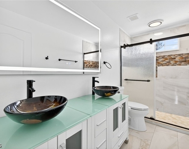 2858 Via Campania Street - Photo Thumbnail 21