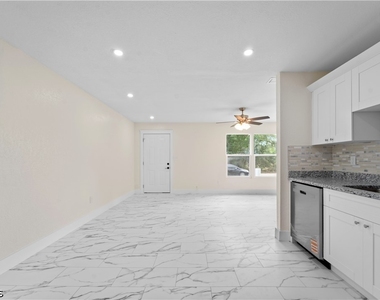 27160 Chula Vista Drive - Photo Thumbnail 5