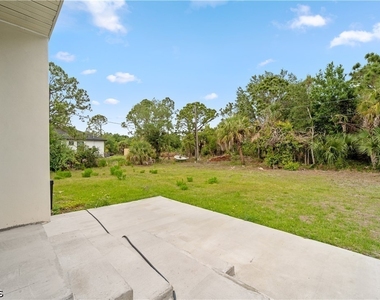 27160 Chula Vista Drive - Photo Thumbnail 16