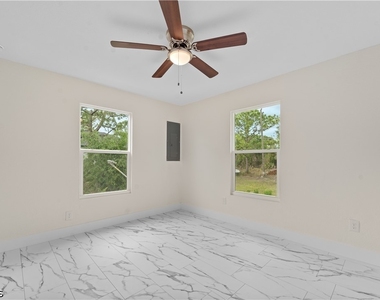 27160 Chula Vista Drive - Photo Thumbnail 13