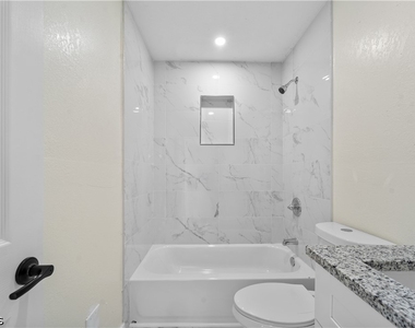27160 Chula Vista Drive - Photo Thumbnail 10