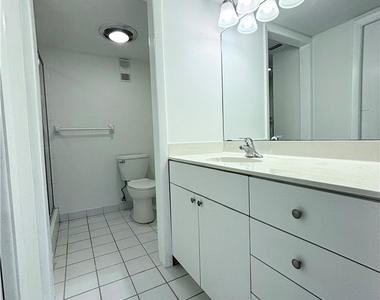 2264 Winkler Avenue - Photo Thumbnail 13