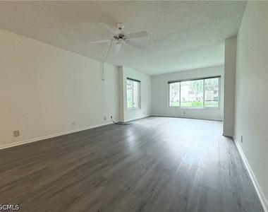 2264 Winkler Avenue - Photo Thumbnail 6