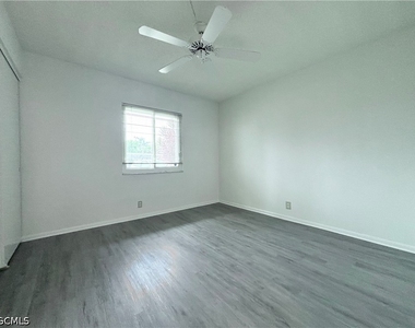 2264 Winkler Avenue - Photo Thumbnail 7