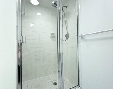2264 Winkler Avenue - Photo Thumbnail 14