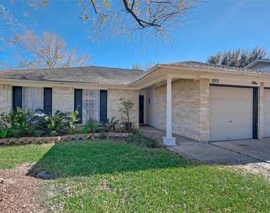 1003 Shadow Mountain Drive - Photo Thumbnail 2