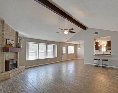 1003 Shadow Mountain Drive - Photo Thumbnail 7