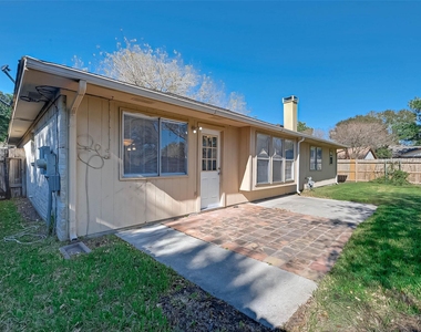 1003 Shadow Mountain Drive - Photo Thumbnail 30