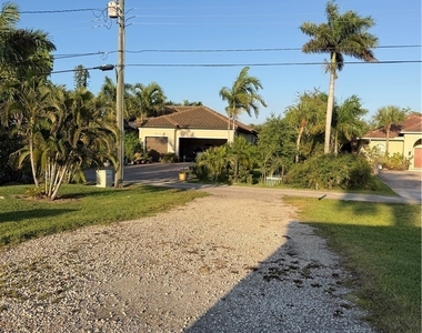 14713 Kimberly Lane - Photo Thumbnail 2