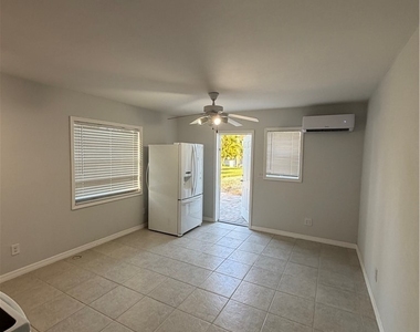 14713 Kimberly Lane - Photo Thumbnail 4