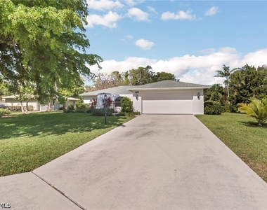 4472 Beechwood Lake Drive - Photo Thumbnail 1