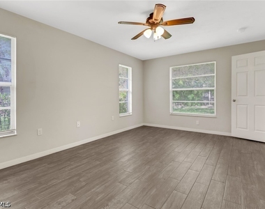 4472 Beechwood Lake Drive - Photo Thumbnail 11