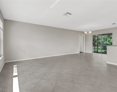 4472 Beechwood Lake Drive - Photo Thumbnail 5