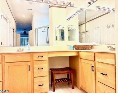 20021 Sanibel View Circle - Photo Thumbnail 13