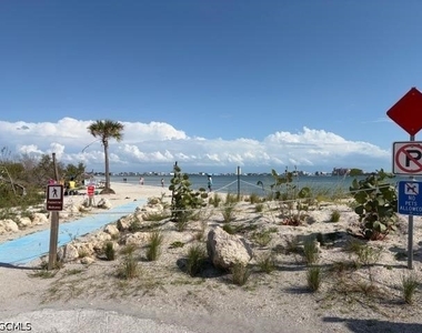 20021 Sanibel View Circle - Photo Thumbnail 18
