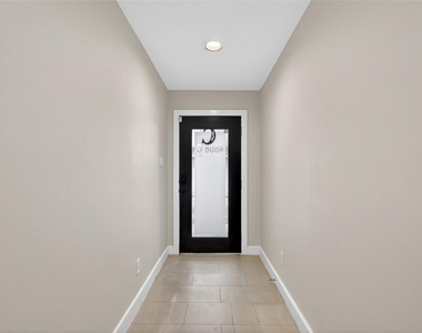 4608 Nett Street - Photo Thumbnail 9
