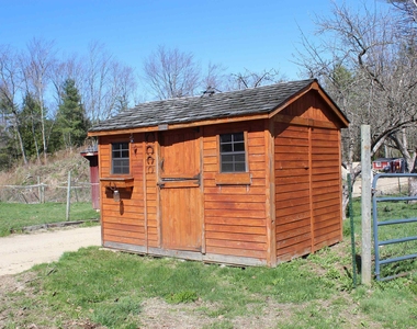 260 Bennington - Photo Thumbnail 16