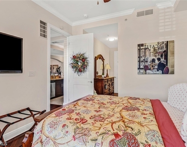 23161 Fashion Drive - Photo Thumbnail 20