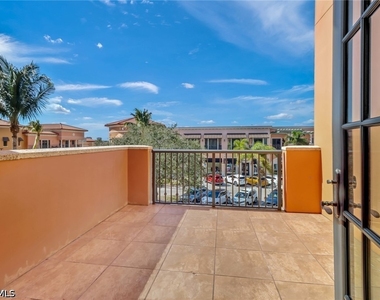 23161 Fashion Drive - Photo Thumbnail 17