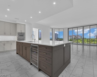 4810 Pelican Colony Boulevard - Photo Thumbnail 6