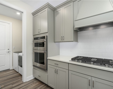 42186 Edgewater Drive - Photo Thumbnail 4