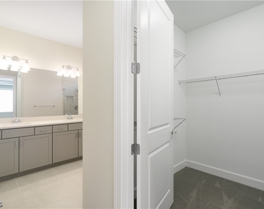 42186 Edgewater Drive - Photo Thumbnail 15