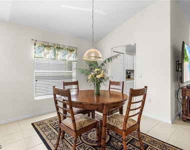 11015 Mill Creek Way - Photo Thumbnail 14