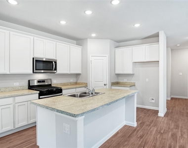 16505 Opportunity Way - Photo Thumbnail 5
