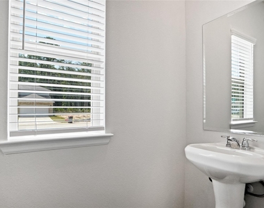 16505 Opportunity Way - Photo Thumbnail 18