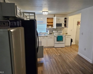 1288 Waite Drive - Photo Thumbnail 1