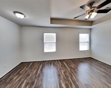 2322 Old Ox Road - Photo Thumbnail 8