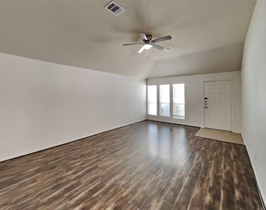 2322 Old Ox Road - Photo Thumbnail 4