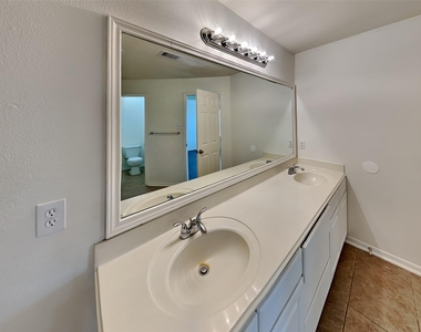 2322 Old Ox Road - Photo Thumbnail 10