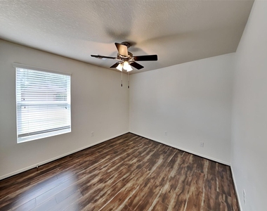 2322 Old Ox Road - Photo Thumbnail 16