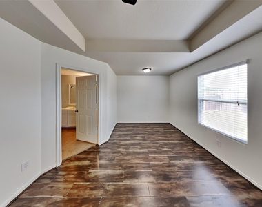 2322 Old Ox Road - Photo Thumbnail 9