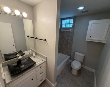2710 Hullsmith Drive - Photo Thumbnail 5