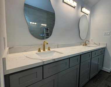 2710 Hullsmith Drive - Photo Thumbnail 20