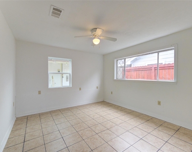10717 Pillot Street - Photo Thumbnail 11
