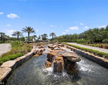 7052 Live Oak Drive - Photo Thumbnail 45