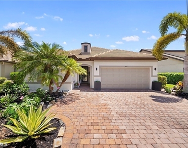 7052 Live Oak Drive - Photo Thumbnail 1