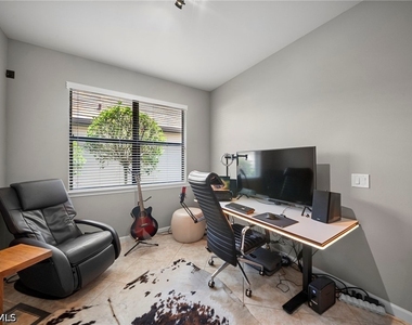 7052 Live Oak Drive - Photo Thumbnail 9