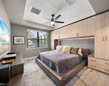 7052 Live Oak Drive - Photo Thumbnail 21