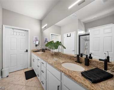 7052 Live Oak Drive - Photo Thumbnail 23